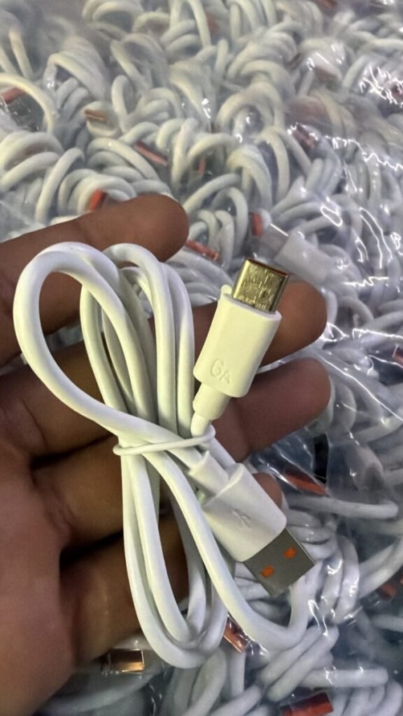 6amp V8 cable
